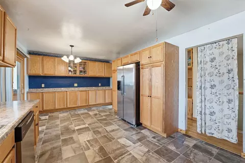 Kitchen - 833 Lewis Pl, Saint Cloud, MN 56301 photo 1 of 6