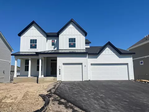 914 Big Woods Dr, Delano, MN 55328