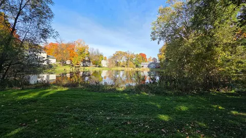 17100 Hampton Ct, Minnetonka, MN 55345