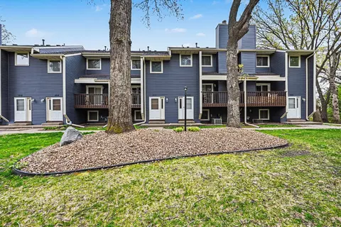 1810 113th Ln NW, Coon Rapids, MN 55433