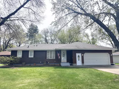 10621 Washington Blvd NE, Blaine, MN 55434