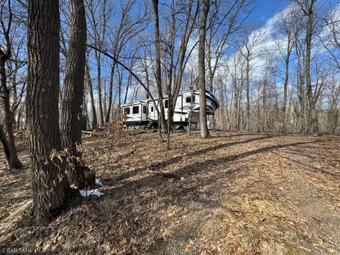 18958 Sugarbush Cir, Garrison, MN 56450