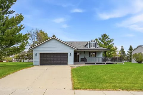 14435 Pineview Dr, Becker, MN 55308
