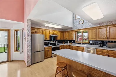 Kitchen - 14435 Pineview Dr, Becker, MN 55308 photo 6 of 6
