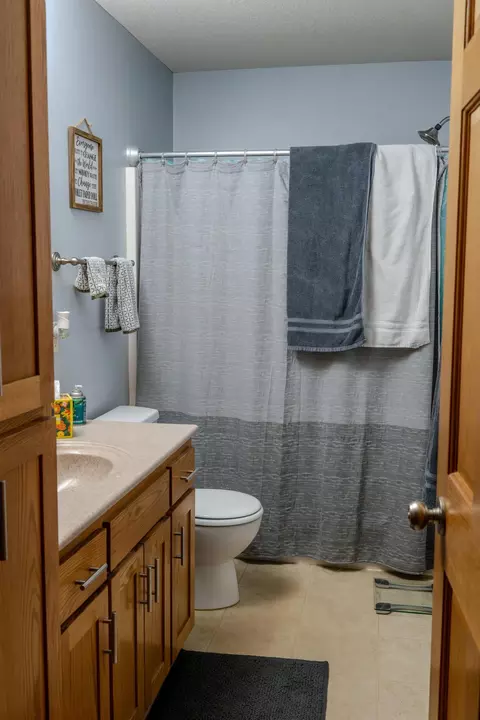 Bath - 12085 39th Ave SE, Becker, MN 55308 photo 1 of 3