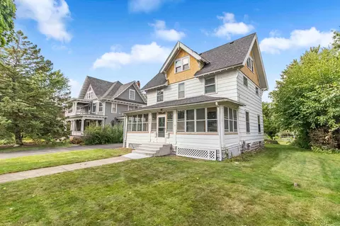1437 Englewood Ave, Saint Paul, MN 55104