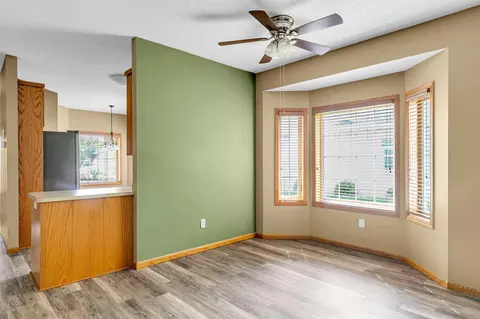 321 Summer Pl E, Maplewood, MN 55117 photo 11