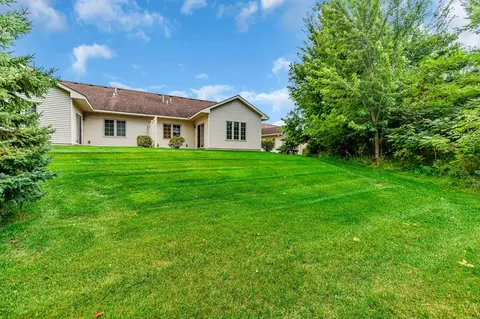 321 Summer Pl E, Maplewood, MN 55117 photo 32