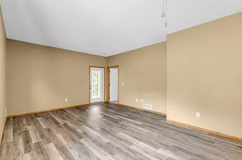 321 Summer Pl E, Maplewood, MN 55117 photo 12