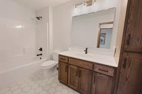 Bath - 2323 40th Ave S, Saint Cloud, MN 56301 photo 1 of 5
