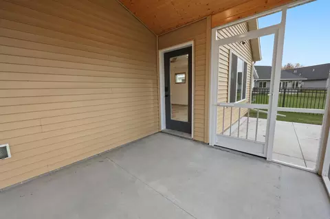 Exterior - 2323 40th Ave S, Saint Cloud, MN 56301 photo 6 of 13