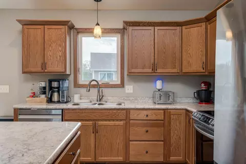 Kitchen - 2080 Pratt Cir, Saint Peter, MN 56082 photo 3 of 3