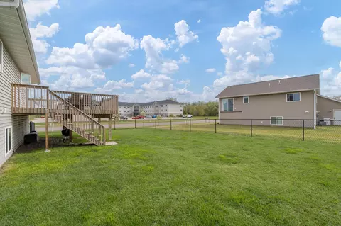 Exterior - 2080 Pratt Cir, Saint Peter, MN 56082 photo 5 of 5