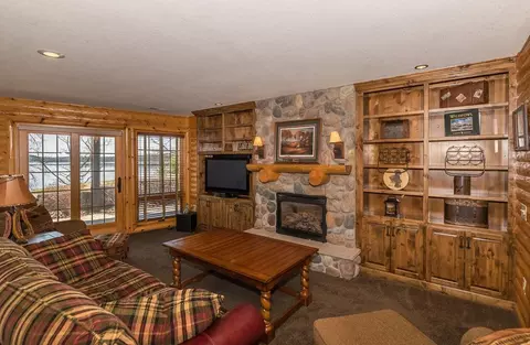 Living - 52823 Loon Ave, Mcgregor, MN 55760 photo 4 of 6
