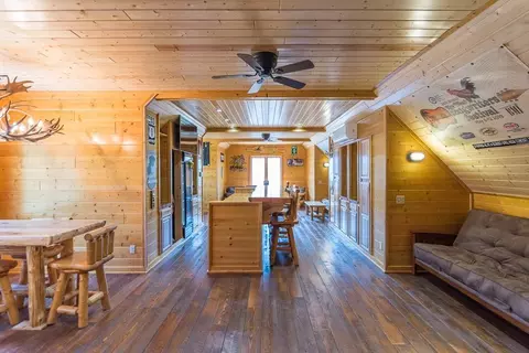 Entry Way - 52823 Loon Ave, Mcgregor, MN 55760 photo 3 of 4