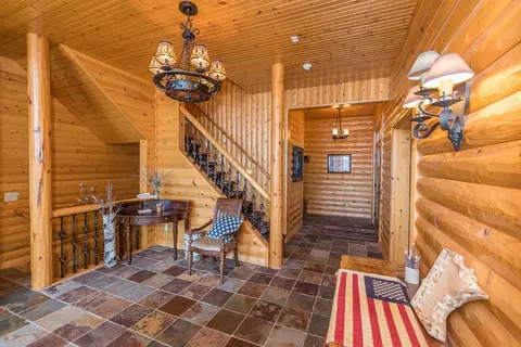 Entry Way - 52823 Loon Ave, Mcgregor, MN 55760 photo 4 of 4