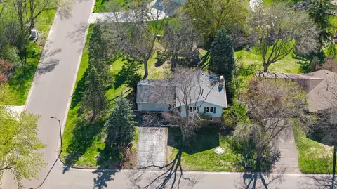 5870 Daniel Ct, Shoreview, MN 55126
