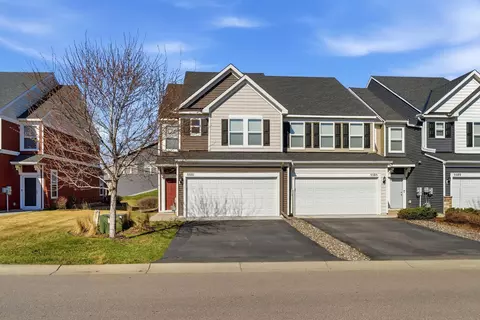 5581 Yucca Ln N, Plymouth, MN 55446