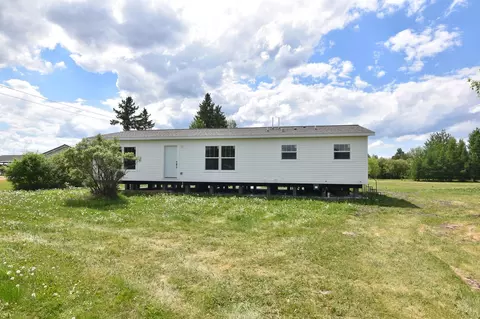 319 3rd Ave SW, Baudette, MN 56623