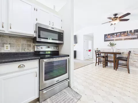 Kitchen - 2210 Green Dr, Faribault, MN 55021 photo 3 of 3