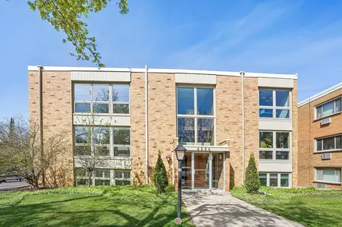 4236 Upton Ave S #202, Minneapolis, MN 55410
