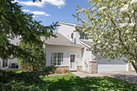 1520 Serenity Ln, Waconia, MN 55387