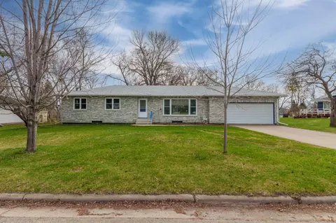 714 10th St, Hawley, MN 56549
