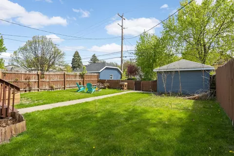 Exterior - 978 3rd St E, Saint Paul, MN 55106 photo 4 of 5