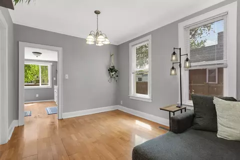 Living - 978 3rd St E, Saint Paul, MN 55106 photo 4 of 4