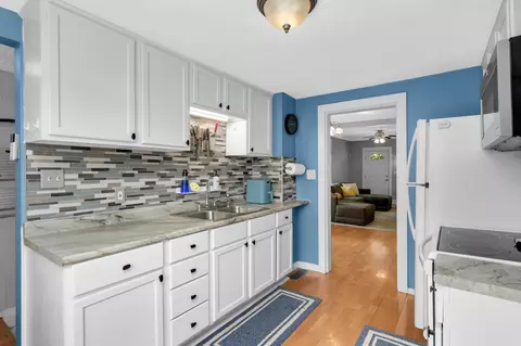 Kitchen - 978 3rd St E, Saint Paul, MN 55106 photo 1 of 4