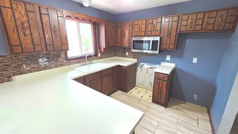 Kitchen - 1012 104th Ave NW, Coon Rapids, MN 55433 photo 1 of 3
