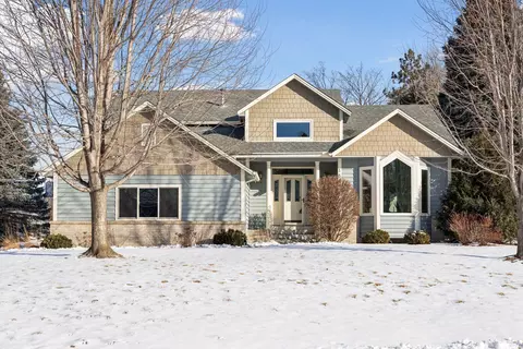 1507 Arden Vista Ct, Saint Paul, MN 55112