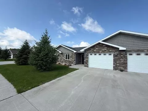 1615 30th St NW #24, Bemidji, MN 56601