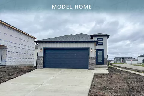 6794 Meadow View Dr S, Fargo, ND 58104