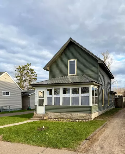 209 3rd St NE, Aitkin, MN 56431