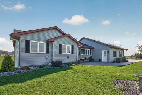 9546 E 280th St, Webster, MN 55088