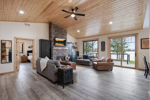 Living - 51425 Long Point Pl, Mcgregor, MN 55760 photo 3 of 6