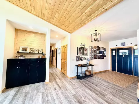 Entry Way - 51425 Long Point Pl, Mcgregor, MN 55760 photo 5 of 5
