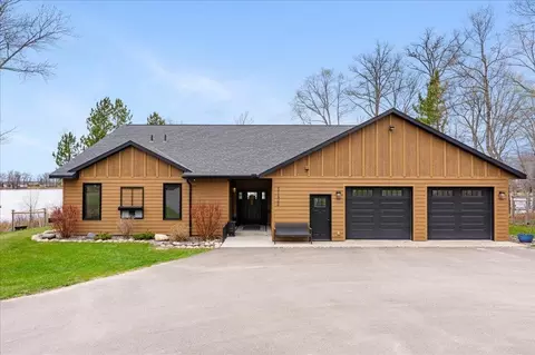 Exterior - 51425 Long Point Pl, Mcgregor, MN 55760 photo 17 of 26