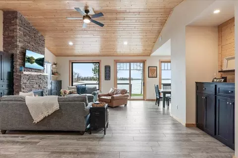 Living - 51425 Long Point Pl, Mcgregor, MN 55760 photo 4 of 6