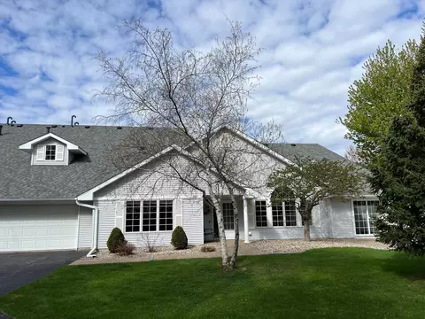 504 Crystal Cir, Mankato, MN 56001