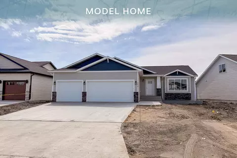 1434 66 Ave S, Fargo, ND 58104