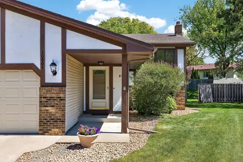 Exterior - 10901 Eagle St NW, Coon Rapids, MN 55433 photo 2 of 6