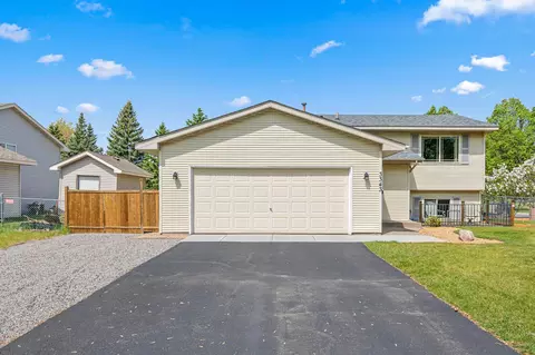 3343 Quarry Ave, Anoka, MN 55303