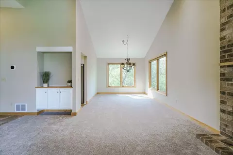 Living - 4112 Havenhill Cir, Eagan, MN 55123 photo 5 of 12