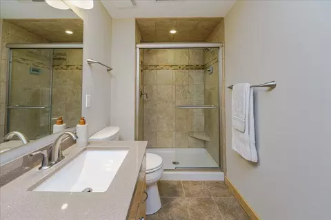 Bath - 4112 Havenhill Cir, Eagan, MN 55123 photo 5 of 5