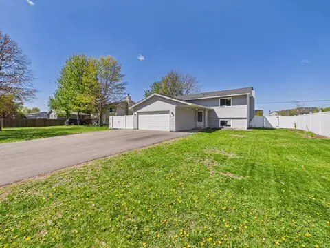 9380 Hale Ave S, Cottage Grove, MN 55016