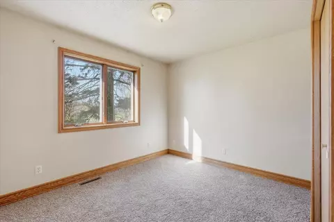 Bedroom - 2072 30th Ave, Baldwin, WI 54002 photo 2 of 3