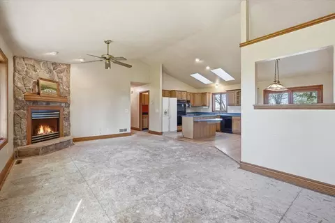 Living - 2072 30th Ave, Baldwin, WI 54002 photo 1 of 3