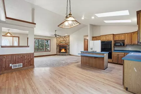 Living - 2072 30th Ave, Baldwin, WI 54002 photo 3 of 3